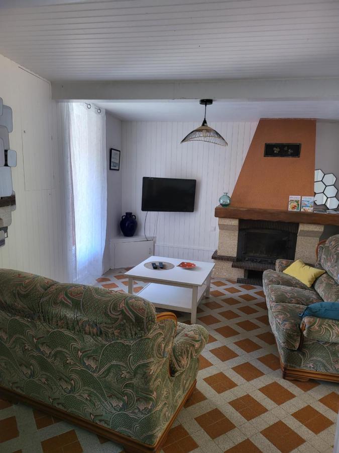 La Maison Rouge Paisible Maison De Pays Saujon Eksteriør bilde