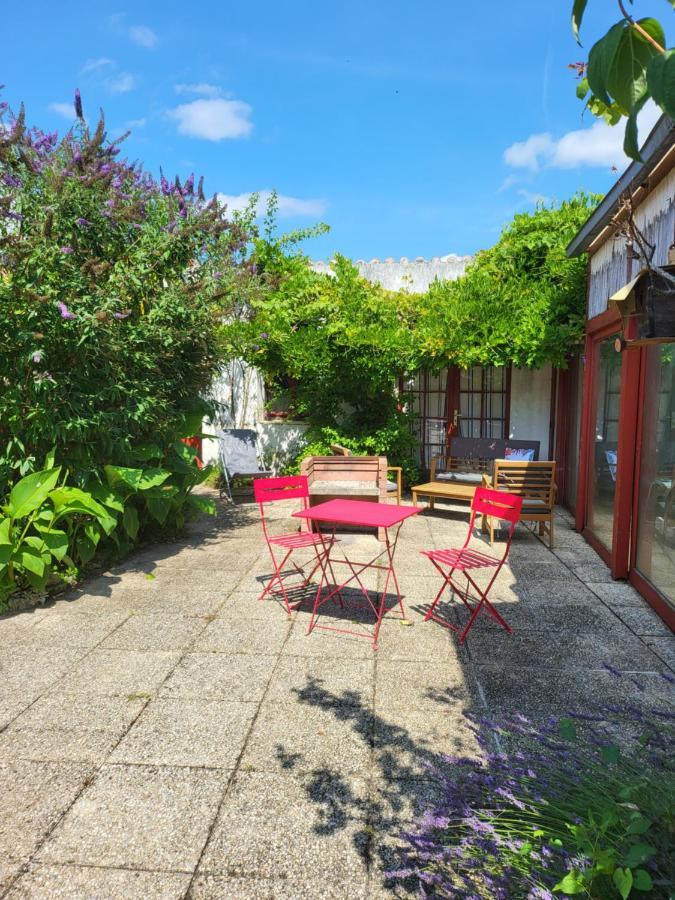 La Maison Rouge Paisible Maison De Pays Saujon Eksteriør bilde